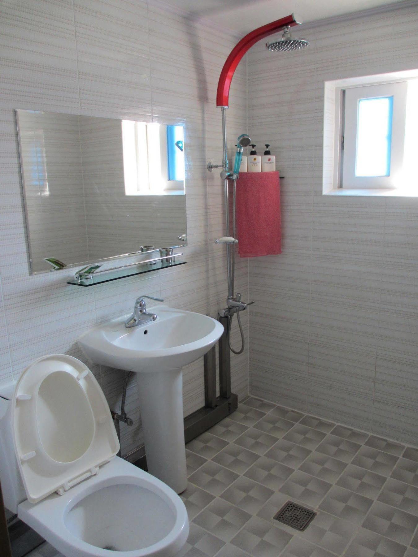 Moiri Guesthouse Йосу Экстерьер фото